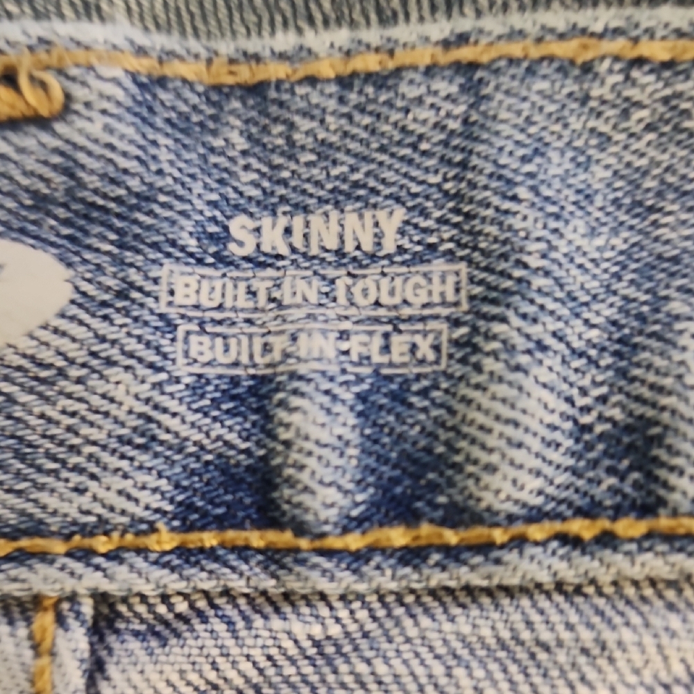 Old Navy Men's Light Blue Relaxed Jeans - Picture 14 of 15